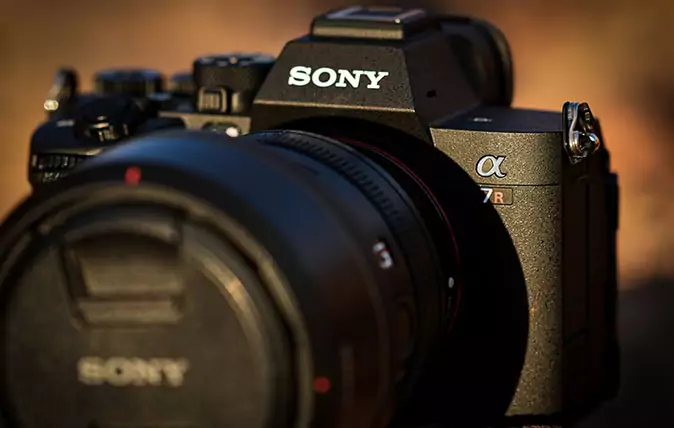 لماذا يعد توثيق رحلتك جانبًا رئيسيًا لبناء علامتك التجارية الشخصية، باستخدام كاميرا A7RV من سوني – تحول إلى استخدام كاميرات سوني